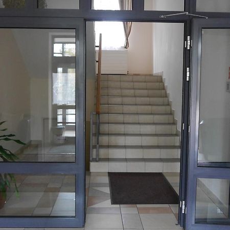 Hotel Julianow Varşova Dış mekan fotoğraf