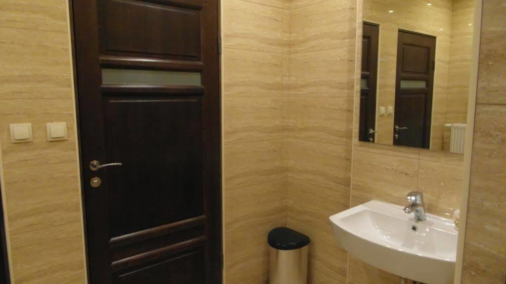 Hotel Julianow Varşova Dış mekan fotoğraf